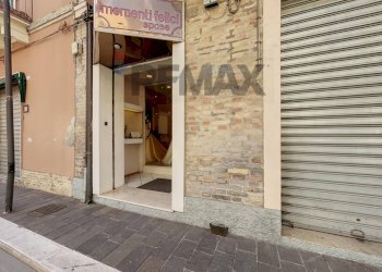 Edificio all\'aperto - Negozio Via Corso Bandiera
71, Lanciano - foto 3
