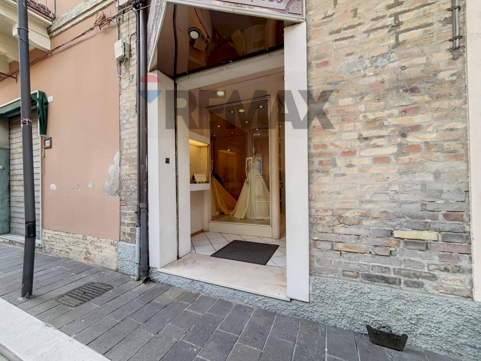 Edificio all\'aperto - Negozio Via Corso Bandiera
71, Lanciano - foto 2