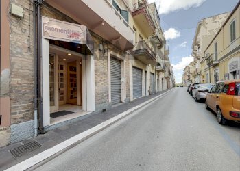 Edificio all\'aperto - Negozio Via Corso Bandiera
71, Lanciano - foto 17