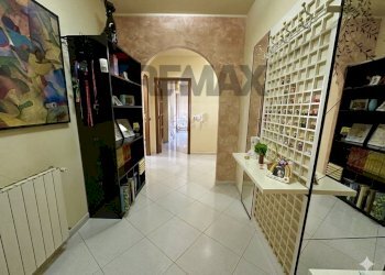 Hall / corridoio - Apartment Via Vignali
 
7, Colledimezzo - photo 18
