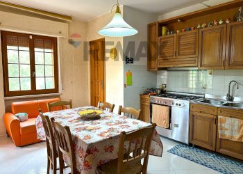 Cucina - Apartment Via Vignali
 
7, Colledimezzo - photo 21