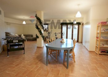 Sala da pranzo - Casa semi indipendente Contrada Villa Andreoli
 
120, Lanciano - foto 39