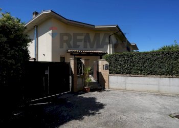 Casa all\'aperto - Casa semi indipendente Contrada Villa Andreoli
 
120, Lanciano - foto 48