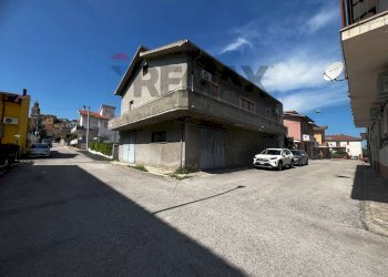Edificio all\'aperto - Independent house Via Leonardo Da Vinci
 
16, Casalbordino - photo 42