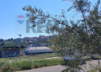 Edificio all\'aperto - Independent house Contrada Rizzacorno
 
140, Lanciano - photo 5