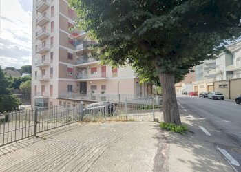 Edificio all\'aperto - Appartamento Via Ferro di Cavallo
 
94, Lanciano - foto 46