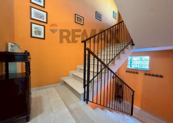Scale - Casa semi indipendente Contrada Santa Giusta
 
136, Lanciano - foto 12