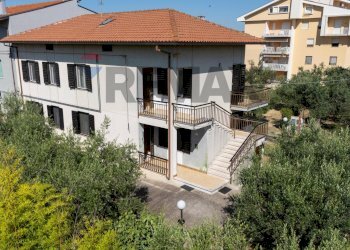 Casa all\'aperto - Semi-detached house Via Sant'Egidio Vico 4
 
5, Fossacesia - photo 3