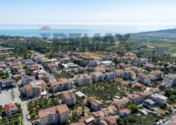 Vista delle montagne - Semi-detached house Via Sant'Egidio Vico 4
 
5, Fossacesia - photo 13