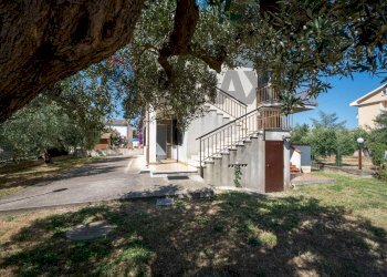 Casa all\'aperto - Semi-detached house Via Sant'Egidio Vico 4
 
5, Fossacesia - photo 22