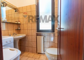 Bagno - Semi-detached house Via Sant'Egidio Vico 4
 
5, Fossacesia - photo 45