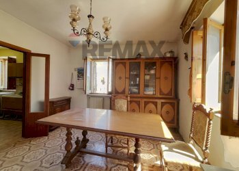 Sala da pranzo - Casa semi indipendente Contrada Santa Liberata
 
snc, Lanciano - foto 14
