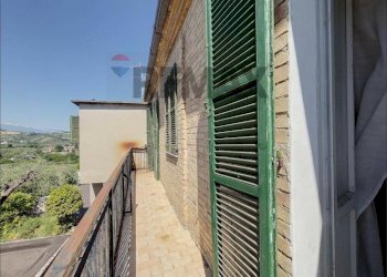Balcone - Casa semi indipendente Contrada Santa Liberata
 
snc, Lanciano - foto 31