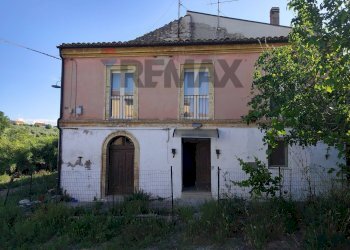 Casa all\'aperto - Semi-detached house Via Roma
 
290, Paglieta - photo 1