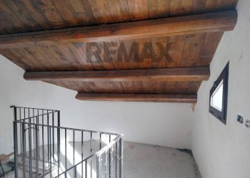 Scale - Casa semi indipendente Vico Freddo, Villa Santa Maria - foto 6