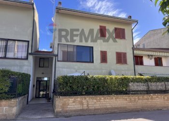 Casa all\'aperto - Semi-detached Villa Via Gabriele D'Annunzio
 
6, Lanciano - photo 1
