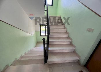 Scale - Semi-detached Villa Via Gabriele D'Annunzio
 
6, Lanciano - photo 3