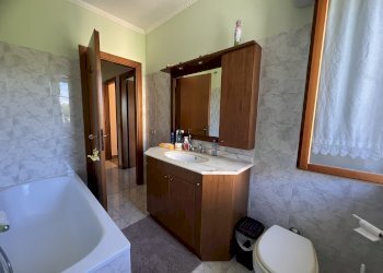 Bagno - Semi-detached Villa Via Gabriele D'Annunzio
 
6, Lanciano - photo 35