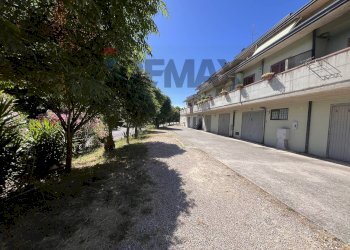 Edificio all\'aperto - Semi-detached Villa Via Gabriele D'Annunzio
 
6, Lanciano - photo 37