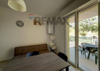 Sala da pranzo - Three-room apartment Via Battaglia Del Sangro
 
93, Mozzagrogna - photo 7