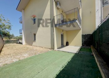 Terrazza - Three-room apartment Via Battaglia Del Sangro
 
93, Mozzagrogna - photo 14