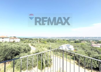 Balcone - Three-room apartment Via Battaglia Del Sangro
 
93, Mozzagrogna - photo 24