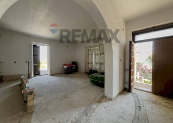 Stanza vuota - Villa Contrada Sant'Amico
 
snc, Archi - foto 10