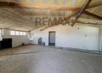Stanza vuota - Villa Contrada Sant'Amico
 
snc, Archi - foto 30