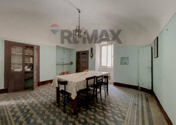 Sala da pranzo - Casa semi indipendente Salita della Pace
 
2, Montazzoli - foto 4