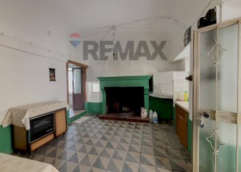 Soggiorno - Casa semi indipendente Salita della Pace
 
2, Montazzoli - foto 7