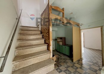Scale - Casa semi indipendente Salita della Pace
 
2, Montazzoli - foto 10