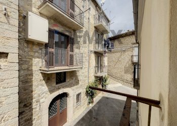 Edificio all\'aperto - Casa semi indipendente Salita della Pace
 
2, Montazzoli - foto 13