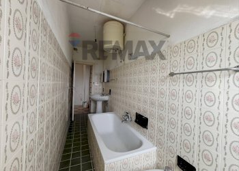 Bagno - Casa semi indipendente Salita della Pace
 
2, Montazzoli - foto 31