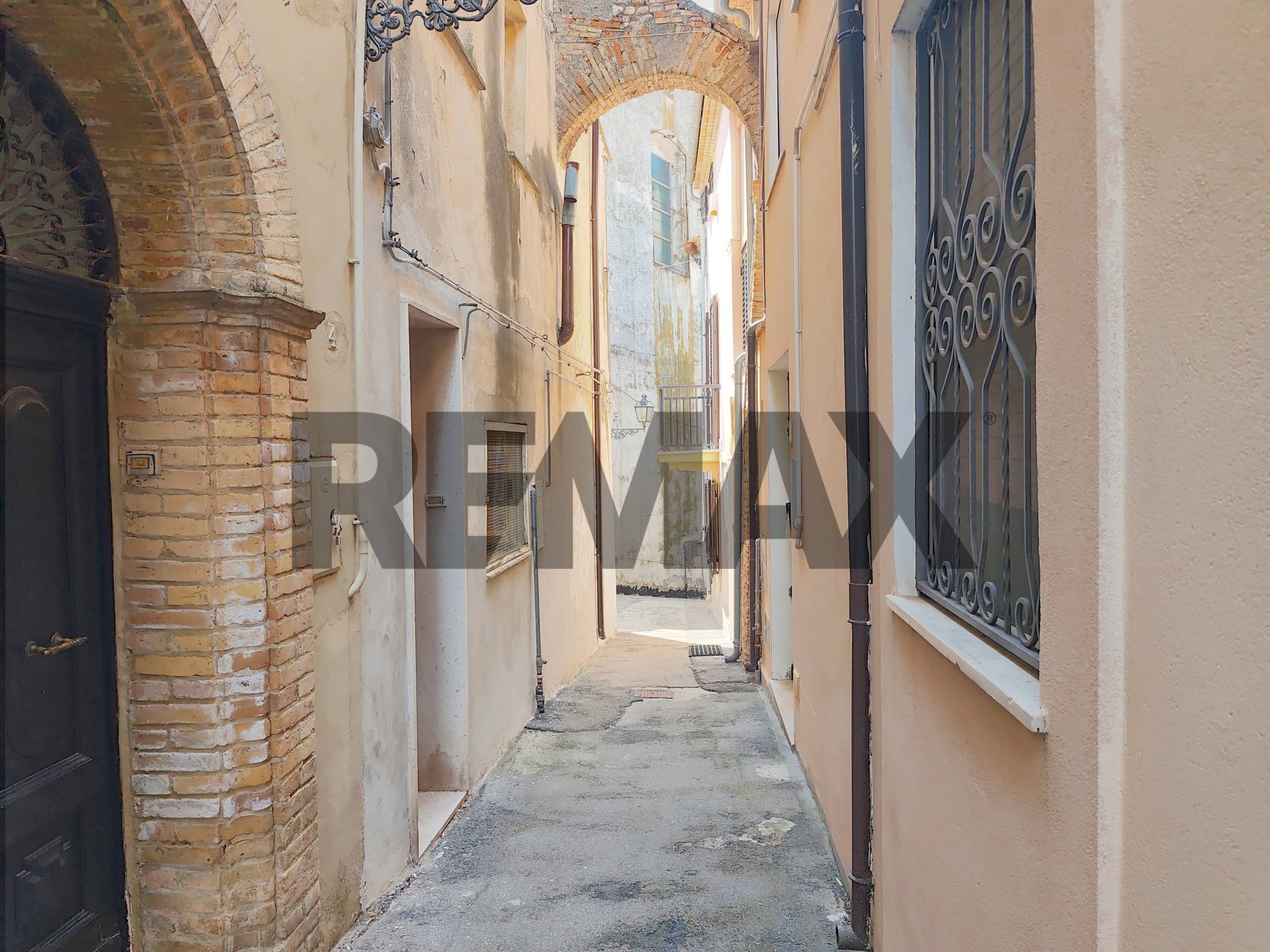 Edificio all\'aperto - Casa semi indipendente Via Capocroce
 
2-5, Paglieta - foto 1