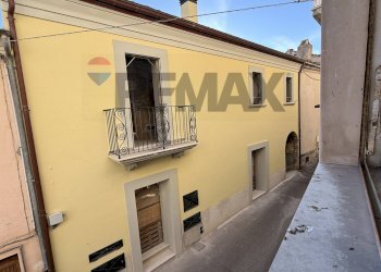 Edificio all\'aperto - Independent house Meridionale
 
10, Atessa - photo 87