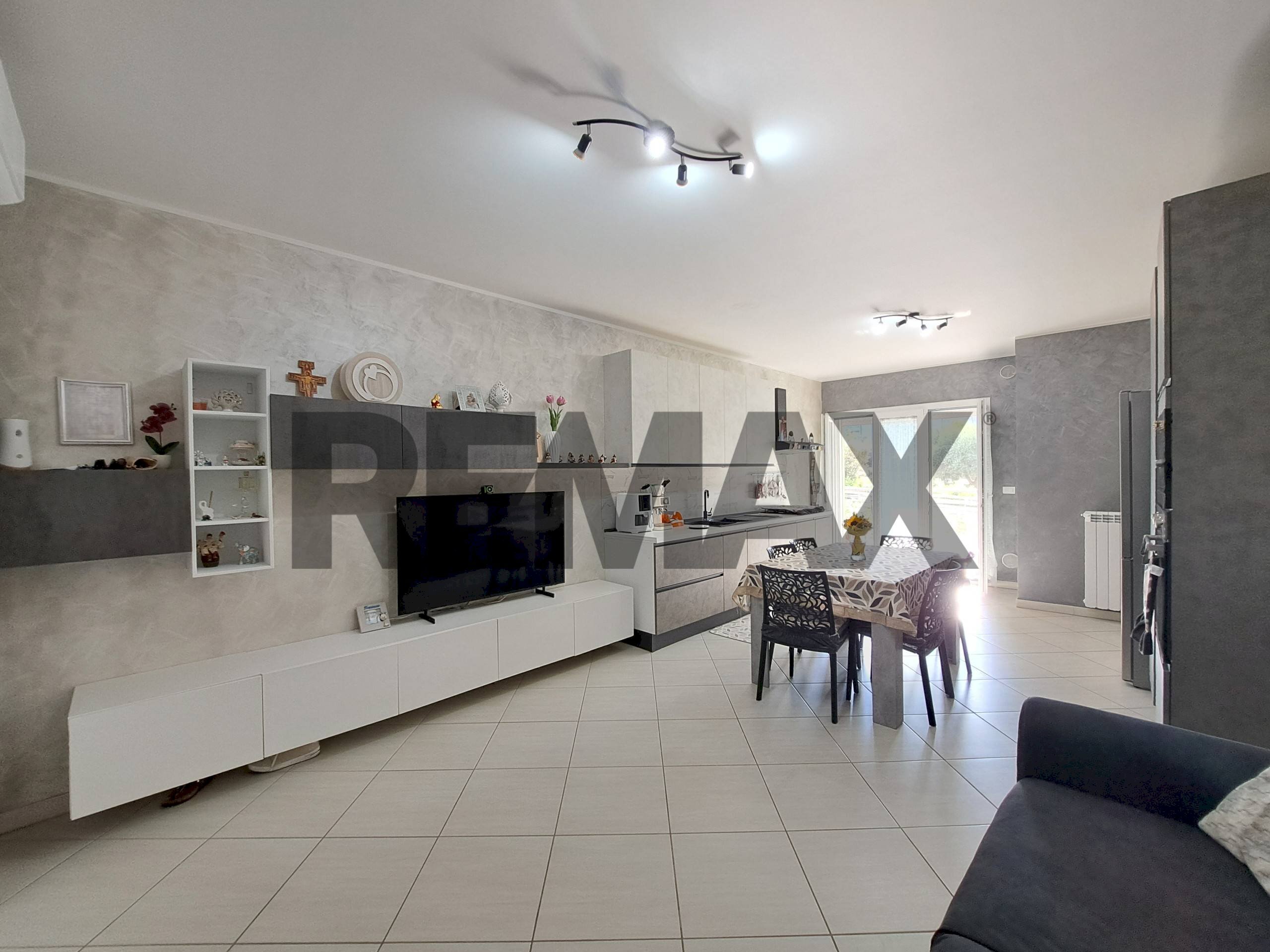Sala da pranzo - Appartamento Via Spataro
4/D, Lanciano - foto 3
