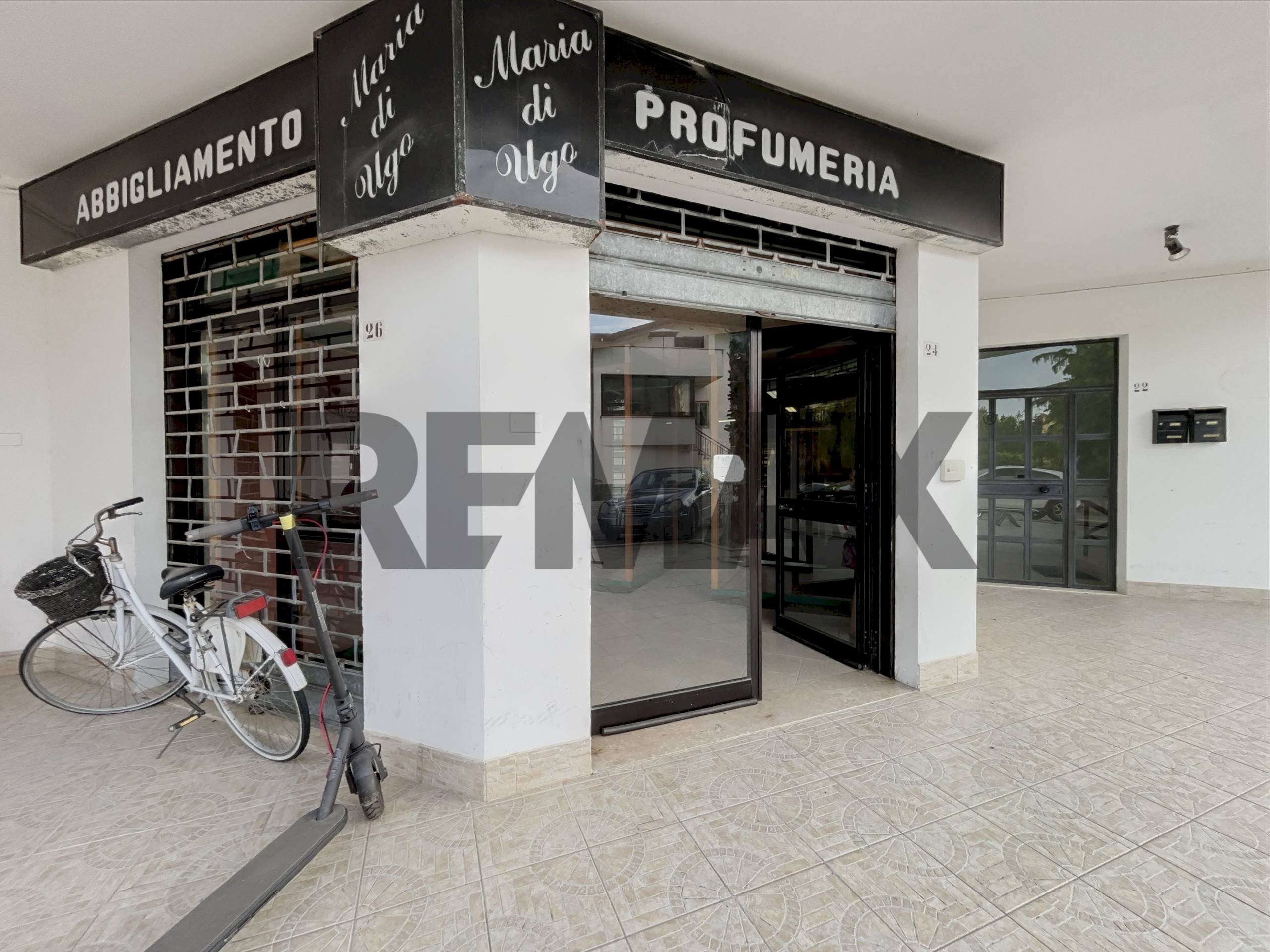 Edificio all\'aperto - Negozio Via Calvario
26, San Vito Chietino - foto 2