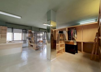 Cabina armadio - Negozio Via Calvario
26, San Vito Chietino - foto 8