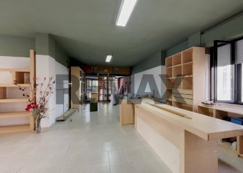 Ricezione / Lobby - Negozio Via Calvario
26, San Vito Chietino - foto 19