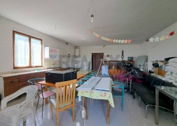 Sala da pranzo - Rustic C.da Follani
 
227, Lanciano - photo 13