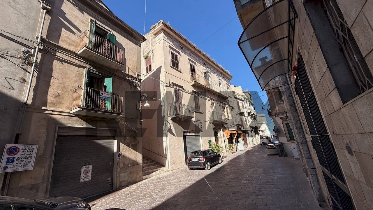 Edificio all\'aperto - Casa semi indipendente Corso Vittorio Emanuele
5, Atessa - foto 2