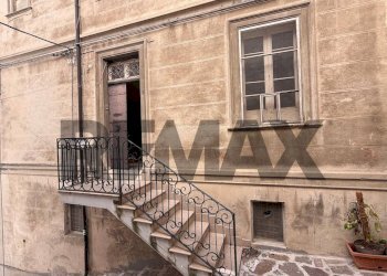 Edificio all\'aperto - Casa semi indipendente Corso Vittorio Emanuele
 
5, Atessa - foto 6