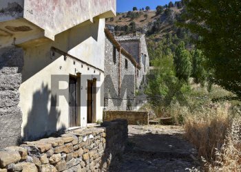 Casa all\'aperto - Agriturismo SP 102 CONTRADA MAGANOCE
SNC, Piana degli Albanesi - photo 31
