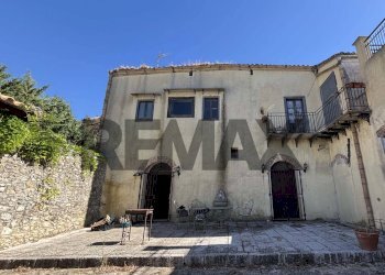 Casa all\'aperto - Rustico SP102 CONTRADA MAGANOCE
 
SNC, Piana degli Albanesi - foto 24
