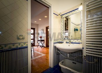 Bagno - Villa Via Nesea
27, Palermo - foto 15
