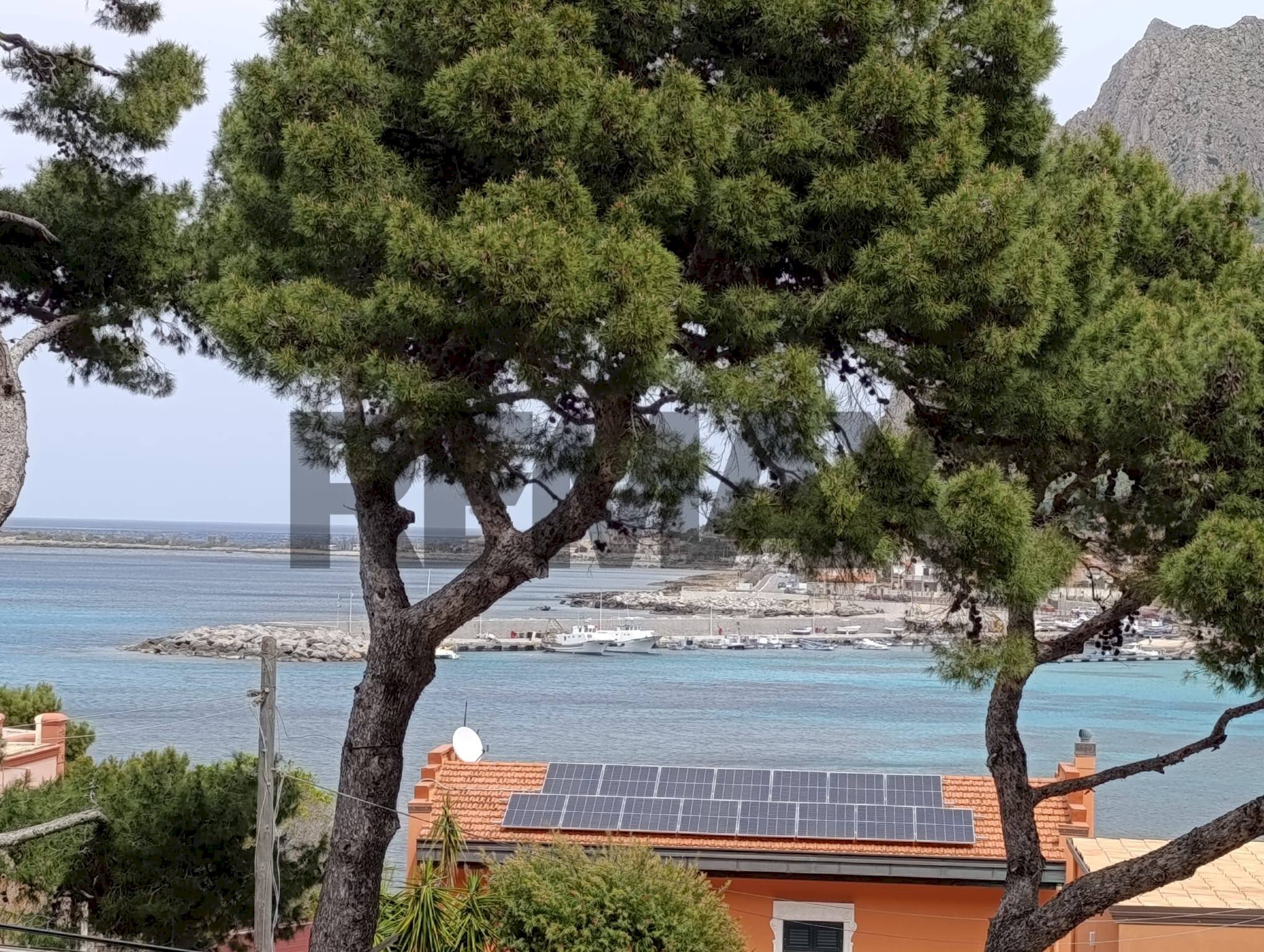 Vista dell\'acqua - Semi-detached house Via Plauto
 
6C, Palermo - photo 1