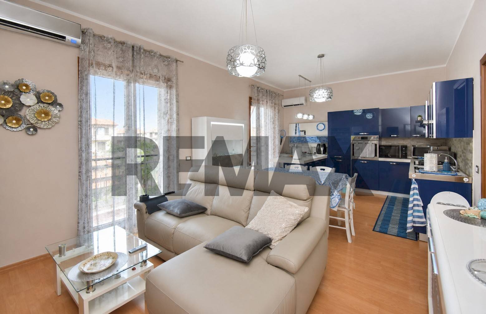 Sala da pranzo - Quadrilocale Via Sottotenente Cantone
 
10, Mascalucia - foto 1