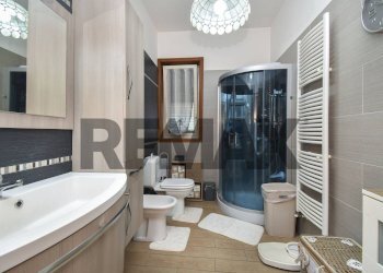 Bagno - Quadrilocale Via Sottotenente Cantone
 
10, Mascalucia - foto 12