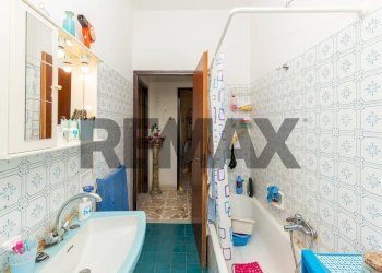 Bagno - Four-room apartment Via Lazio
 
25, Giarre - photo 14