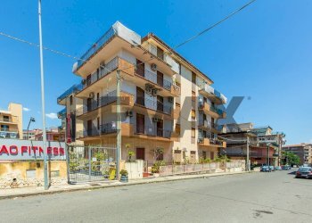 Edificio all\'aperto - Four-room apartment Via Lazio
 
25, Giarre - photo 24